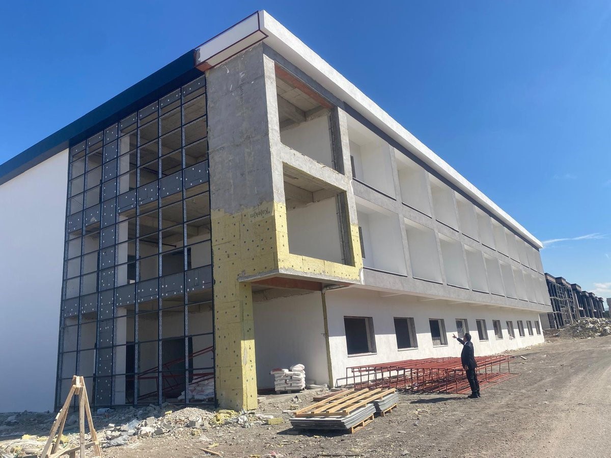 Erzurum\'da 84 kişilik huzurevi inşaatını Aile ve Sosyal Hizmetler İl Müdürü inceledi