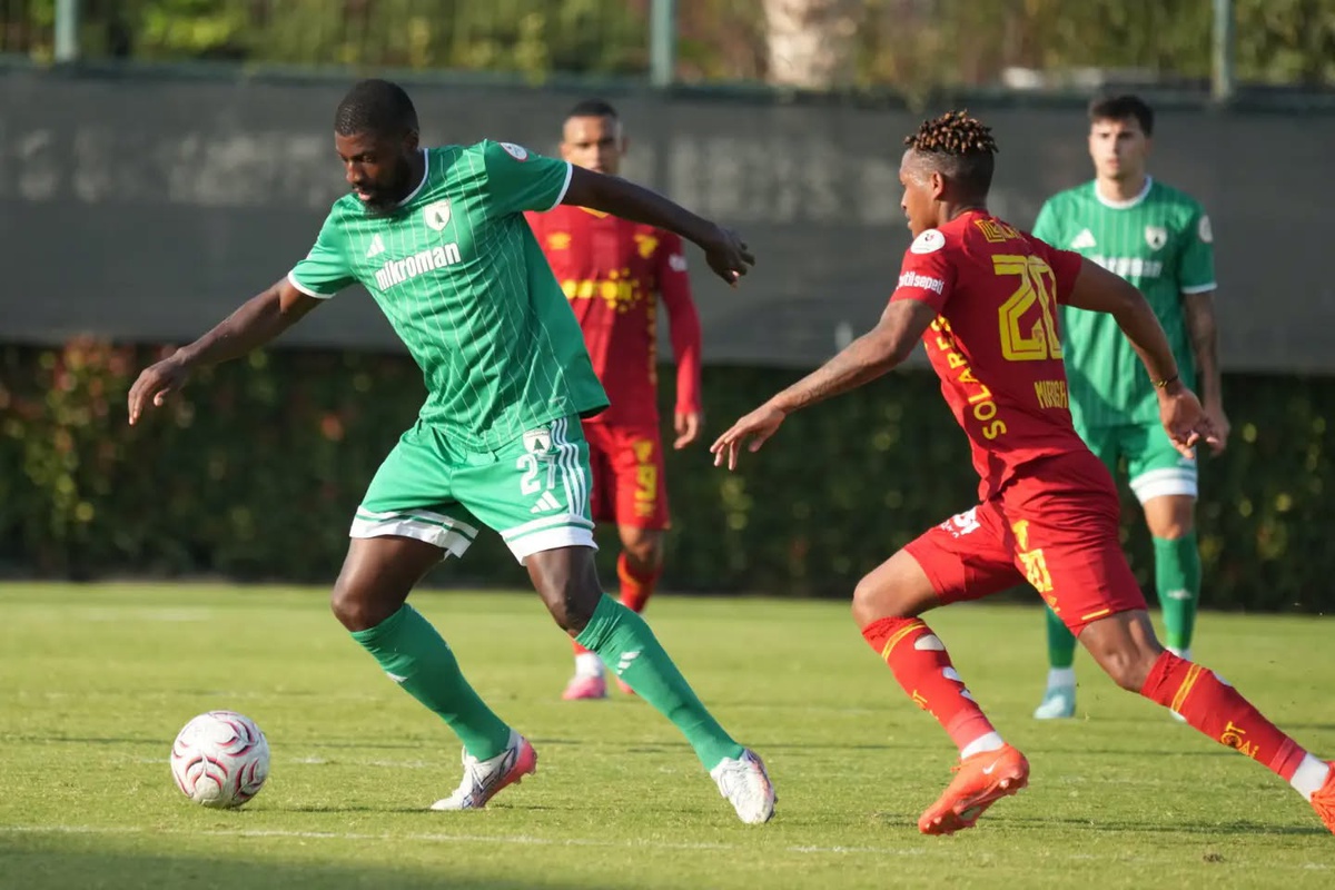 Göztepe, Miroshi\'nin 2 golüyle Muğlaspor\'u 3-0 yenip Eyüpspor maçına hazırlanıyor