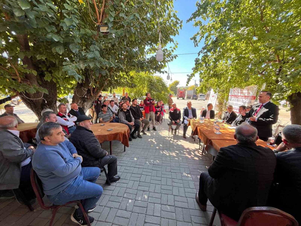 Tekirdağ Hayrabolu\'da 96 üreticiye yüzde 50 devlet hibeli kanola tohumu dağıtıldı