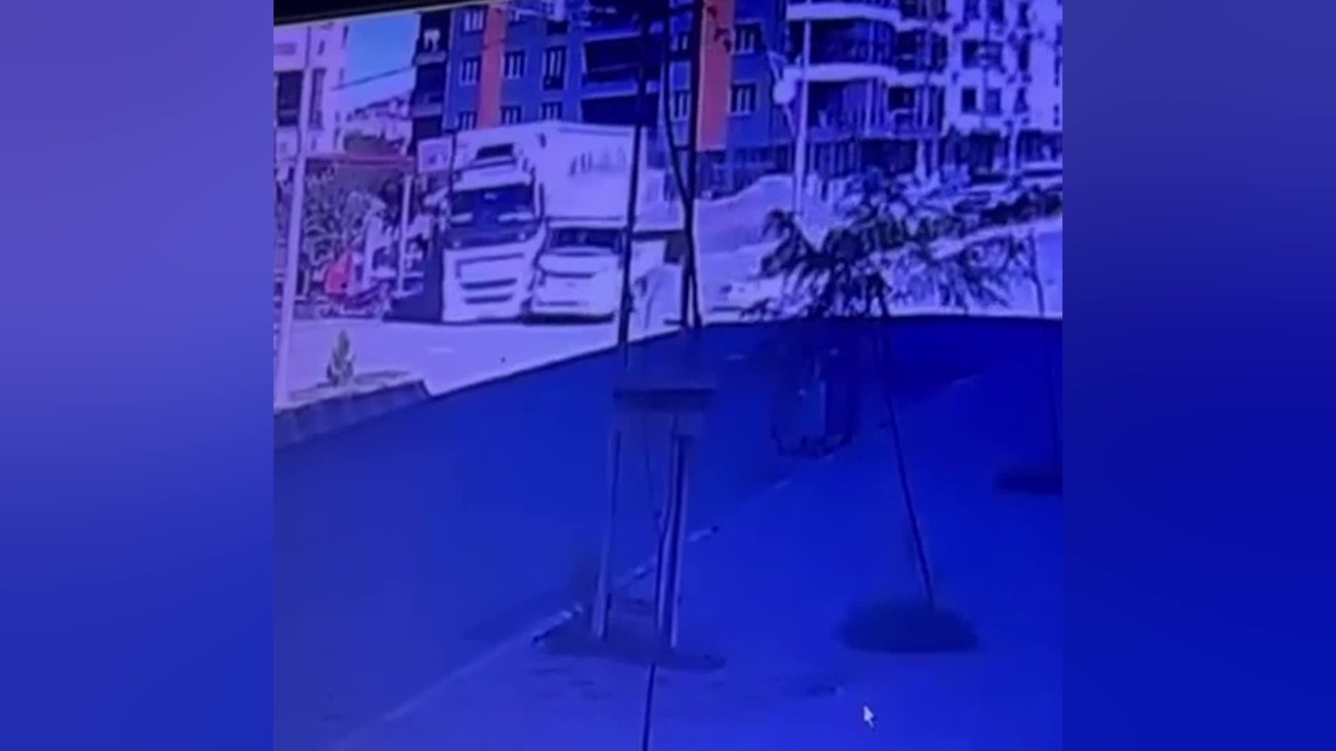 Iğdır\'da TIR sürücüsü trafik tartışması sonrası kamyoneti sürükledi, gözaltına alındı