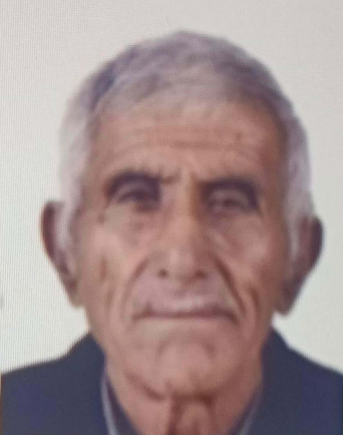 Jandarma, Manisa Sarıgöl\'de kaybolan 78 yaşındaki kişiyi 600 metre ileride ölü buldu