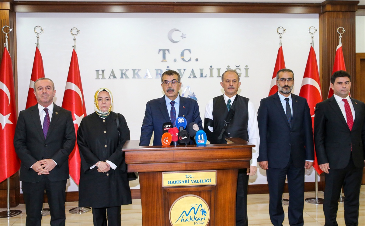 Hakkari\'de öğretmen sayısı 2002\'den bu yana 1527\'den 4 bin 176\'ya yükseldi