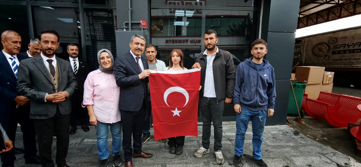 MHP Diyarbakır İl Başkanı Özcoşkun, Gıda Toptancılar Sitesi esnafıyla buluştu