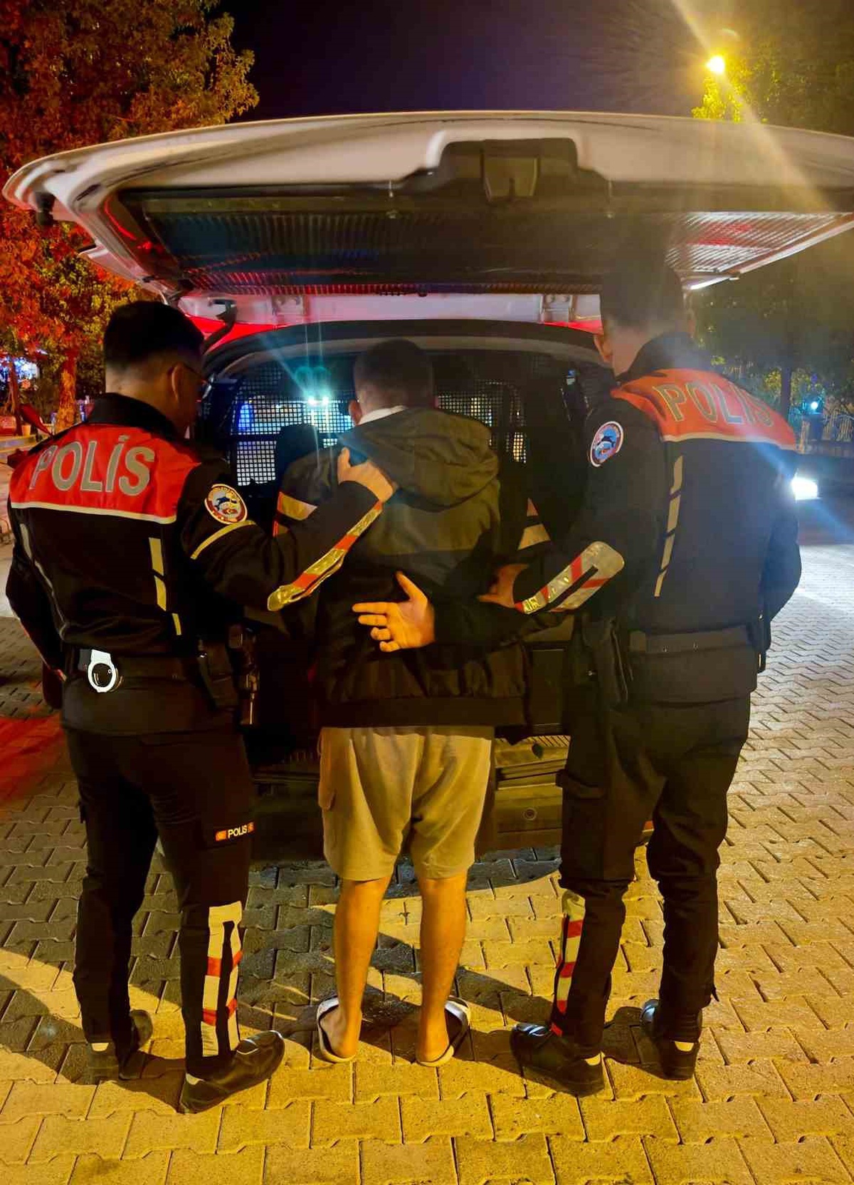 Muğla\'da 28 Eylül-5 Ekim operasyonlarında yakalanan 121 kişi cezaevine teslim edildi