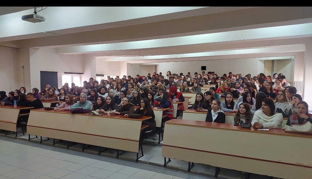 OMÜ Havza MYO\'da yeni öğrencilere üniversite yaşamı anlatıldı