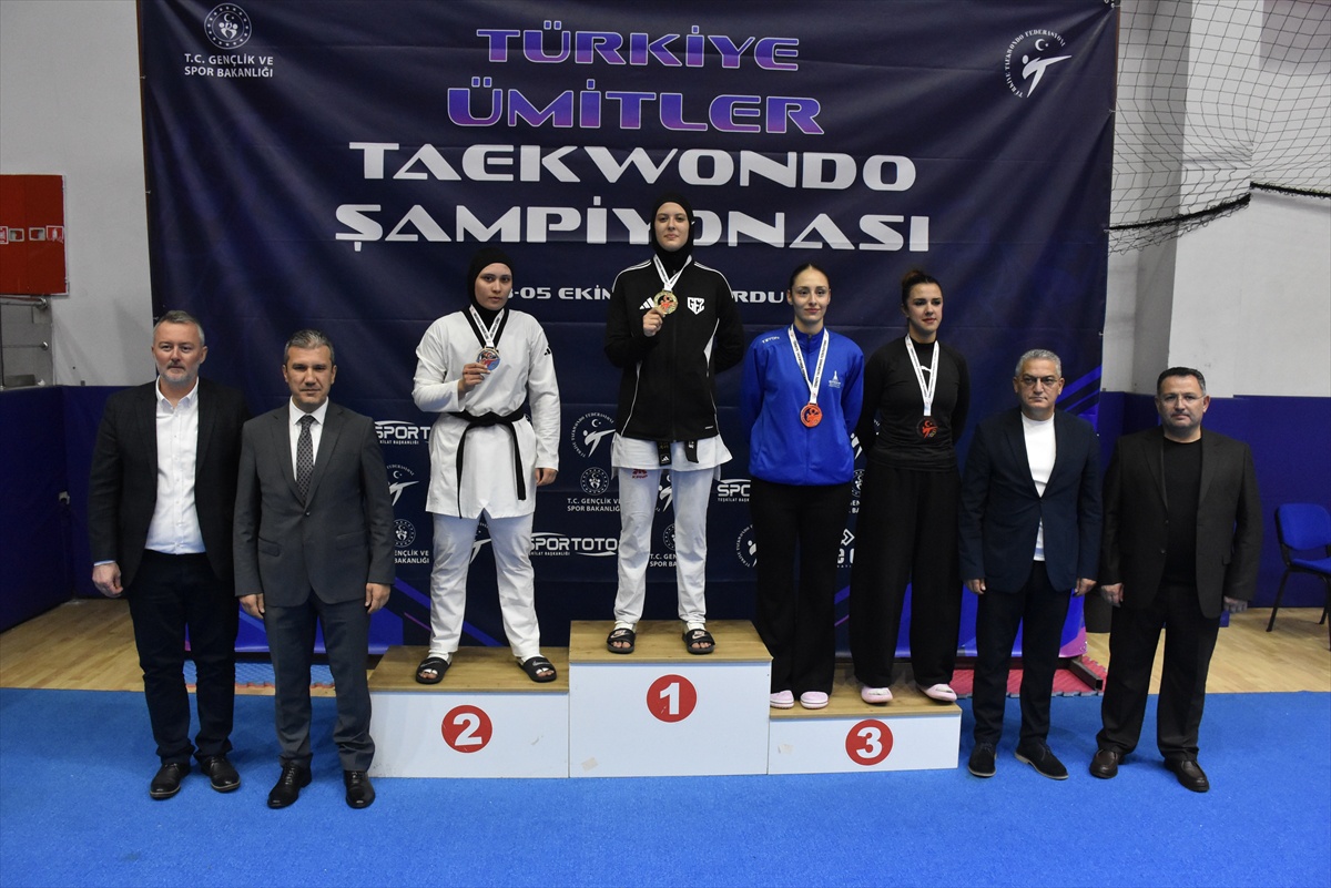 Ümitler Tekvando Şampiyonası Ordu\'da sona erdi, 528 sporcu madalya için yarıştı