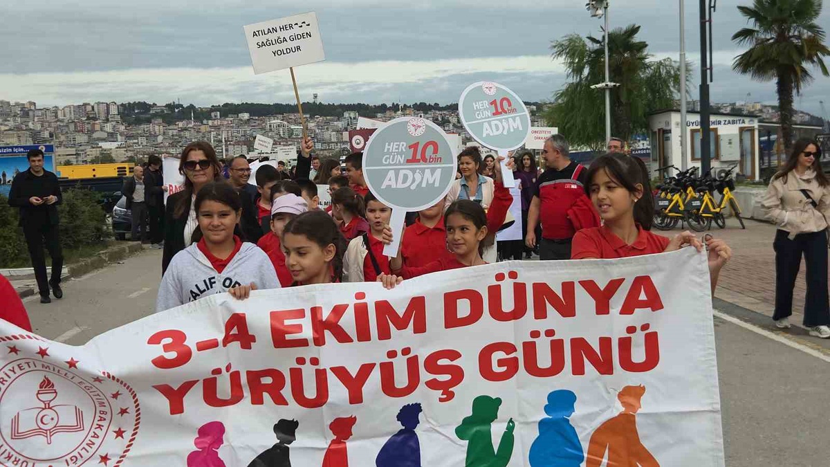Samsun\'da öğrenciler Tütün İskelesi\'nden Sevgi Kafe\'ye obeziteye dikkat çekti