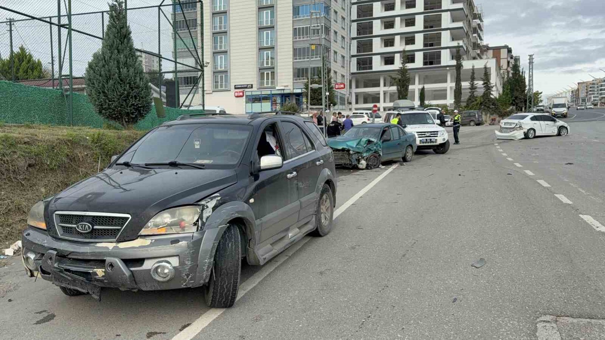 Samsun’da zincirleme kaza: 2 yaralı