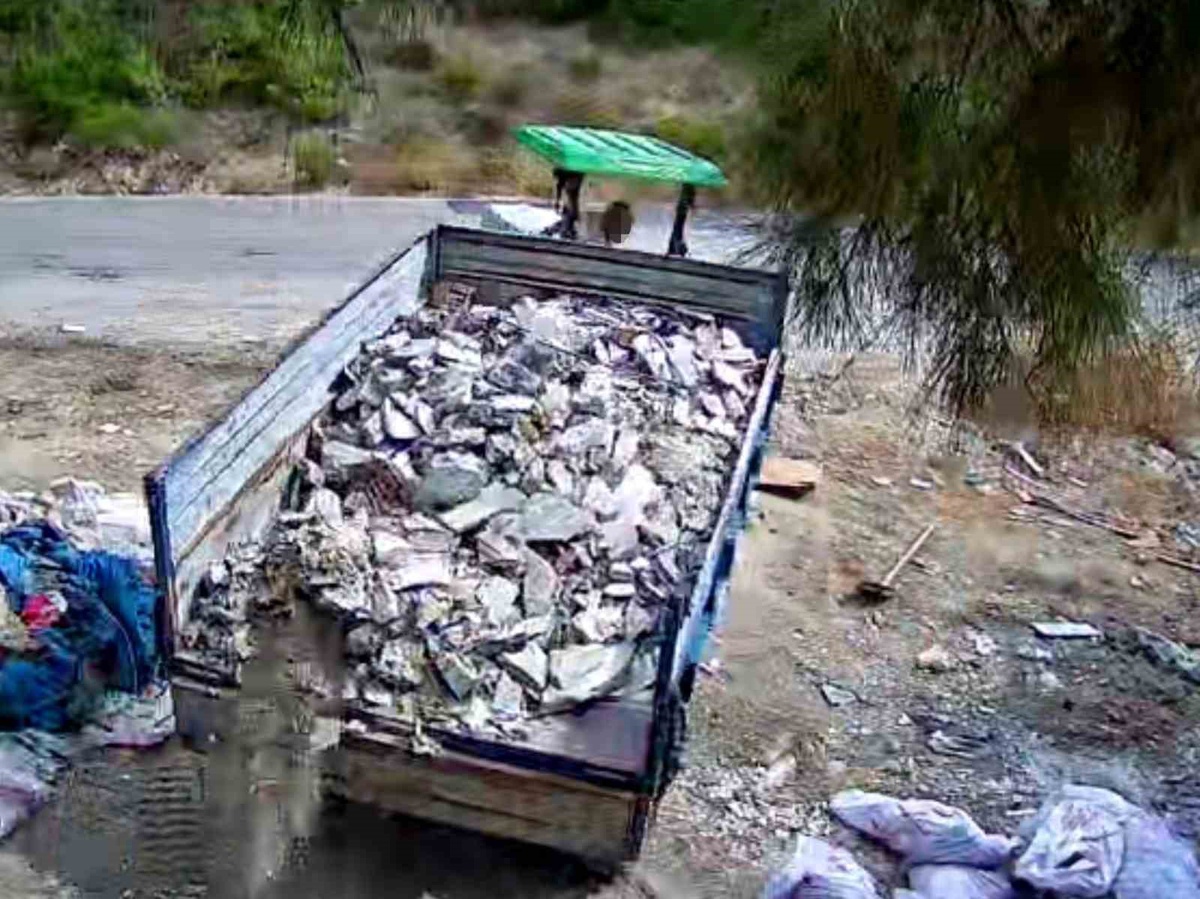 Tarsus\'ta kaçak döküm denetiminde fotokapanla 920 bin lira ceza kesildi