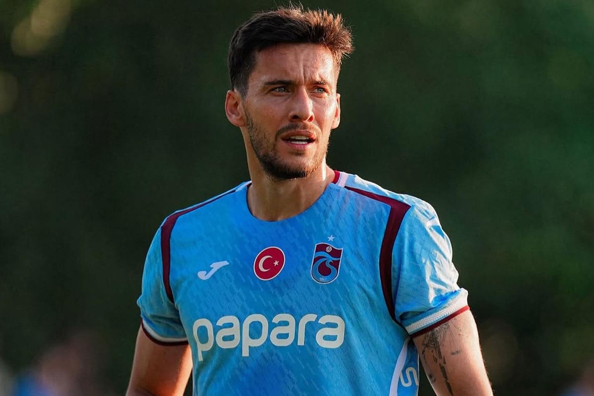 Trabzonspor\'a Umut Nayir\'den kötü haber