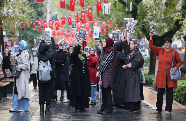Türkiye’nin en büyük kitap fuarı Kocaeli’de kapılarını açtı