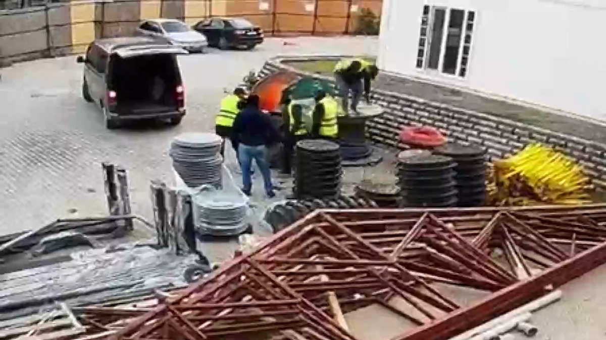 Tuzla\'da işçi kılığında 1 milyon 400 bin liralık kablo çalan 3 şüpheli tutuklandı