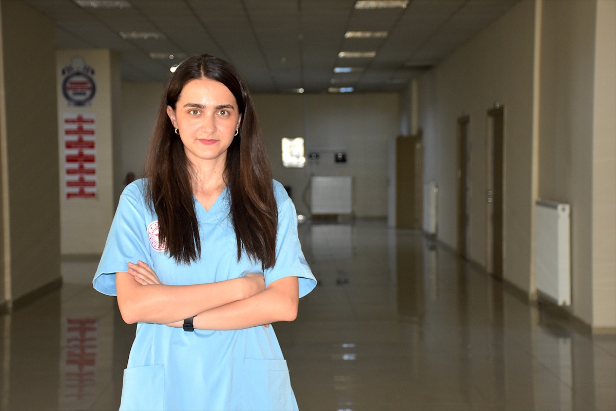 Hüsnü Özlü 40 yıllık bağımlılığını bıraktı, Emre Karabuğday 4 haftada sigarayı bıraktı