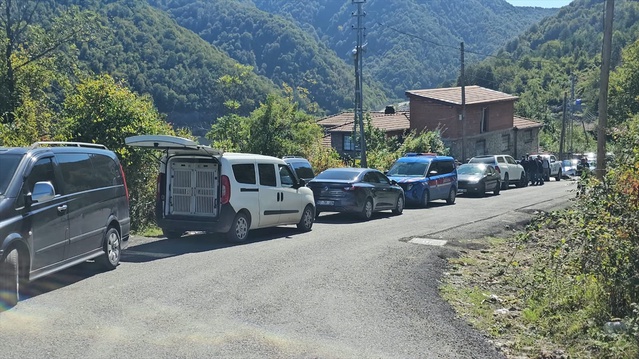 Zonguldak Kozlu'da balık avında kaybolan 62 yaşındaki kişiyi 60 kişilik ekip arıyor