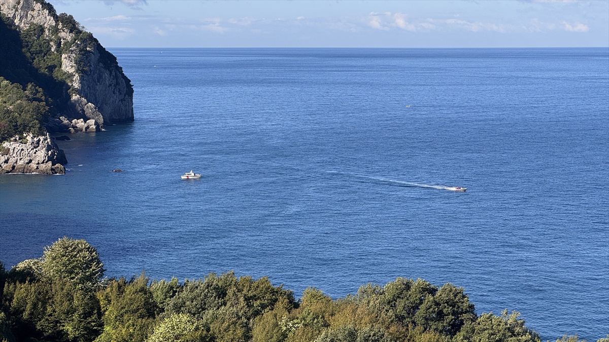 Zonguldak Kozlu\'da kayıp balıkçının malzemeleri ve aracı bulundu, arama sürüyor
