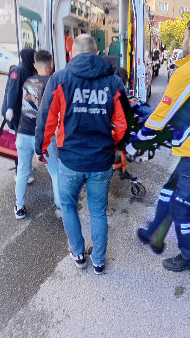 Zonguldak'ta iş hanının 3 kat aşağı düşen asansöründe 1 kişi ağır yaralandı