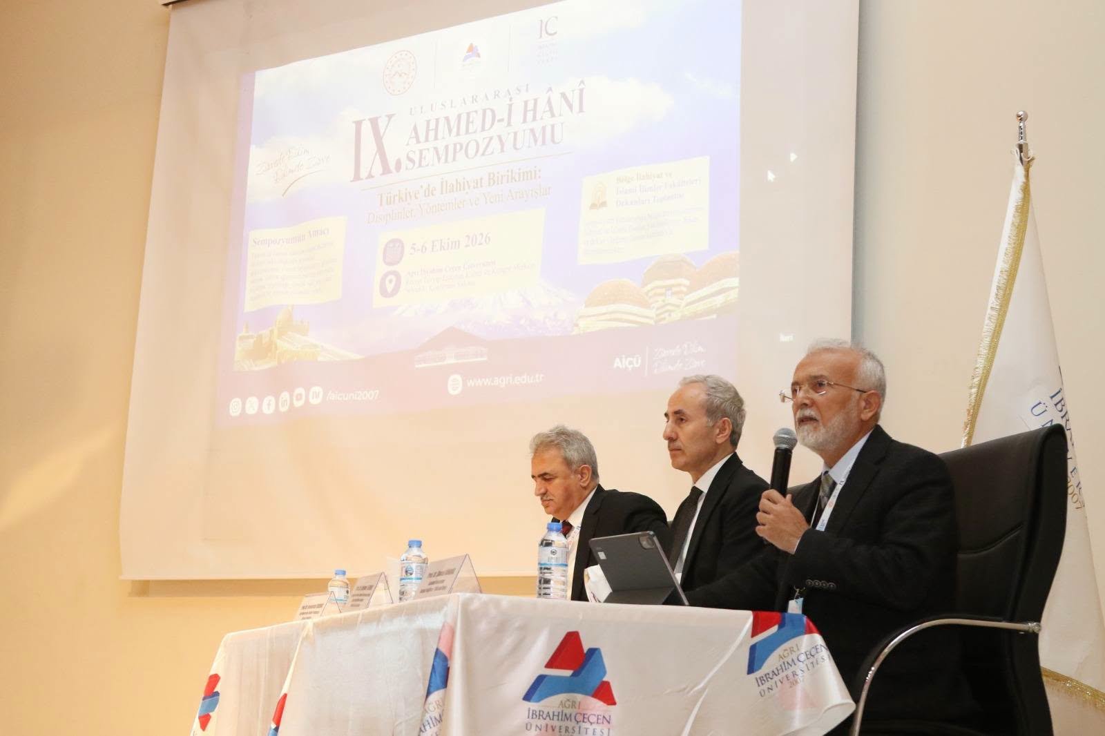 AİÇÜ’de IX. Uluslararası Ahmed-i Hânî Sempozyumu Başladı
