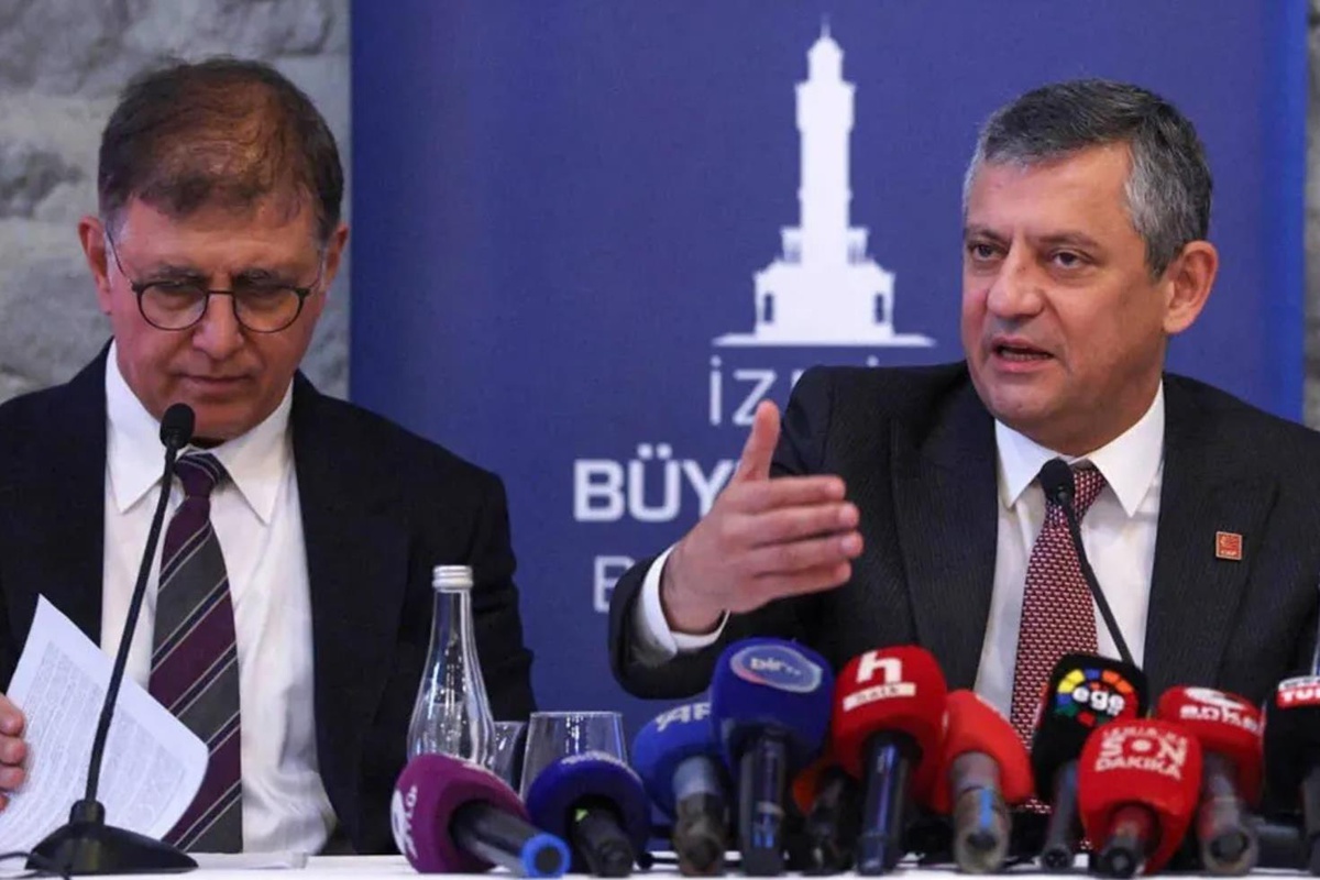AK Parti\'ye geçeceği konuşulan Cemil Tugay, Özel\'i kızdırdı: Hain oğlu haindir