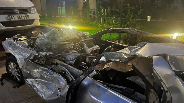 Ankara'da feci kaza! Takla atan otomobil karşı şeride uçtu: 2 ölü