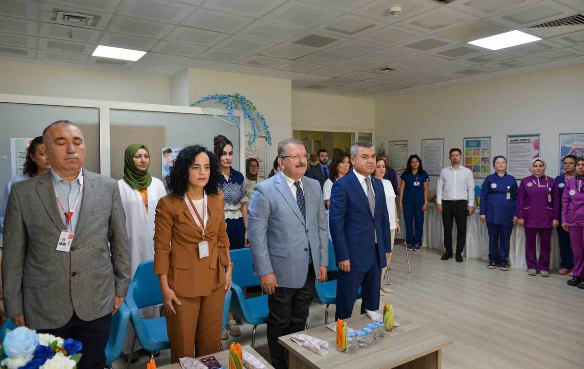 Kepez Devlet Hastanesi\'nde normal doğum ve emzirme haftası etkinliği düzenlendi