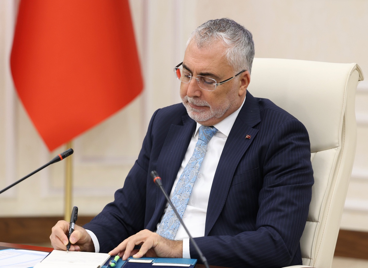 Bakan Işıkhan yeni nesil çalışma modelleriyle istihdam kapasitesini artıracağını söyledi
