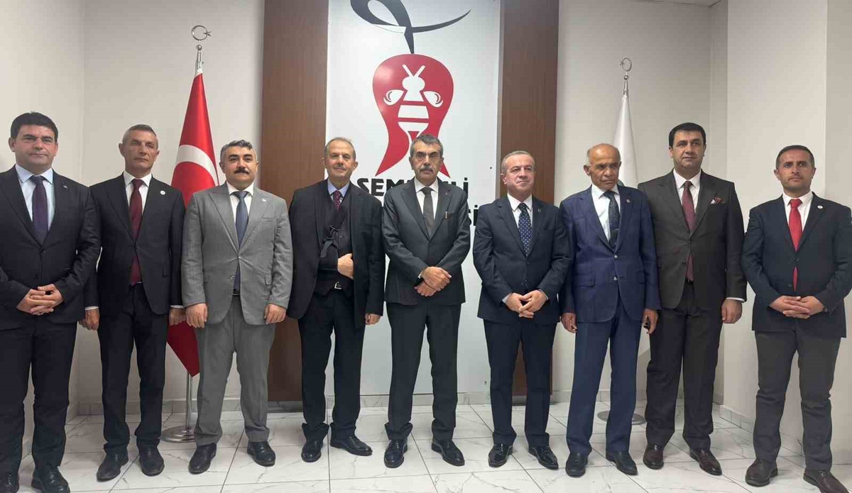 Bakan Tekin, 2002\'den bu yana eğitim yatırımlarının maliyetini 20 milyar lira açıkladı