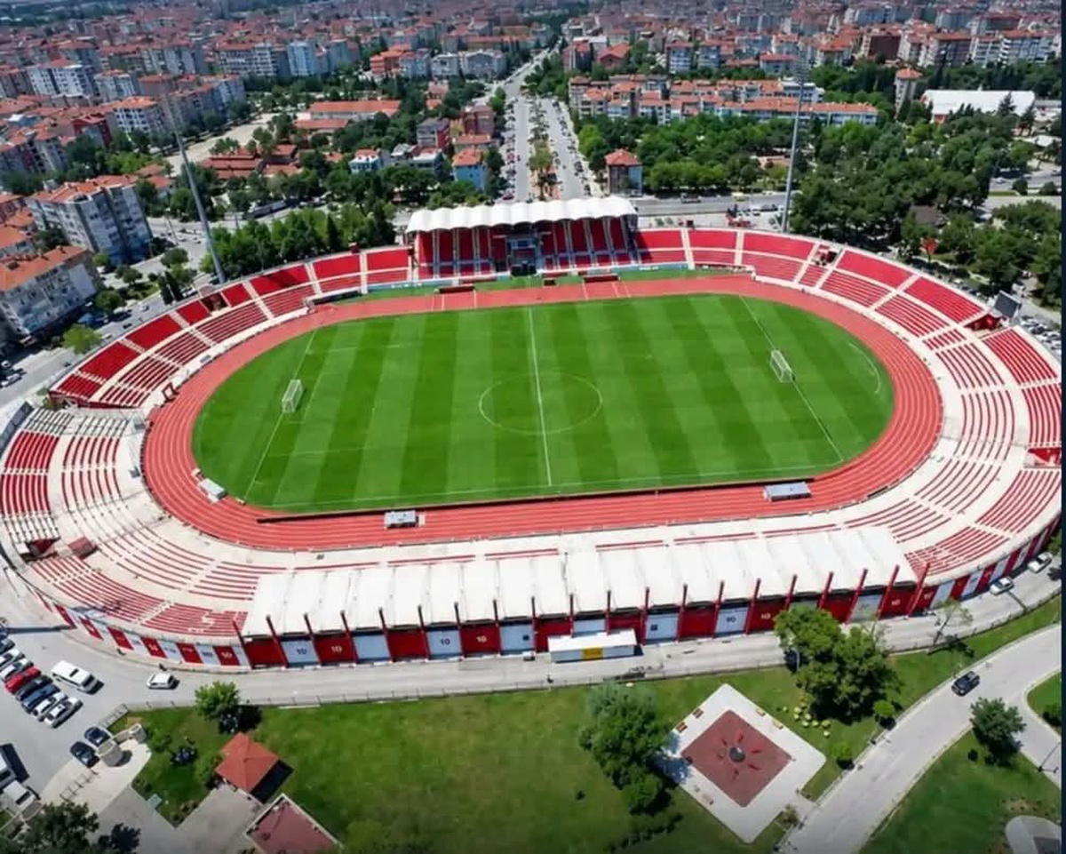 Balıkesirspor 24 Ekim\'deki Altay maçıyla Atatürk Stadı\'na dönmeyi hedefliyor