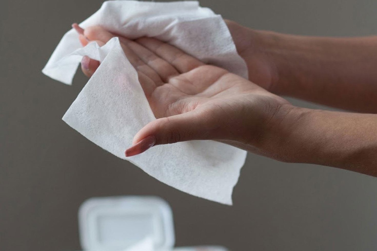 Birleşik Krallık\'ta plastik içeren ıslak mendiller yasaklanıyor