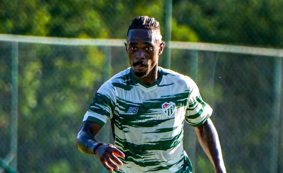Bursaspor\'da Lincoln Henrique\'nin kasında gerilme var, 10 gün yokluğu öngörülüyor