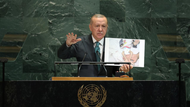 Cumhurbaşkanı Erdoğan, Filistinli Hind Rajab’ın ailesini kabul etti