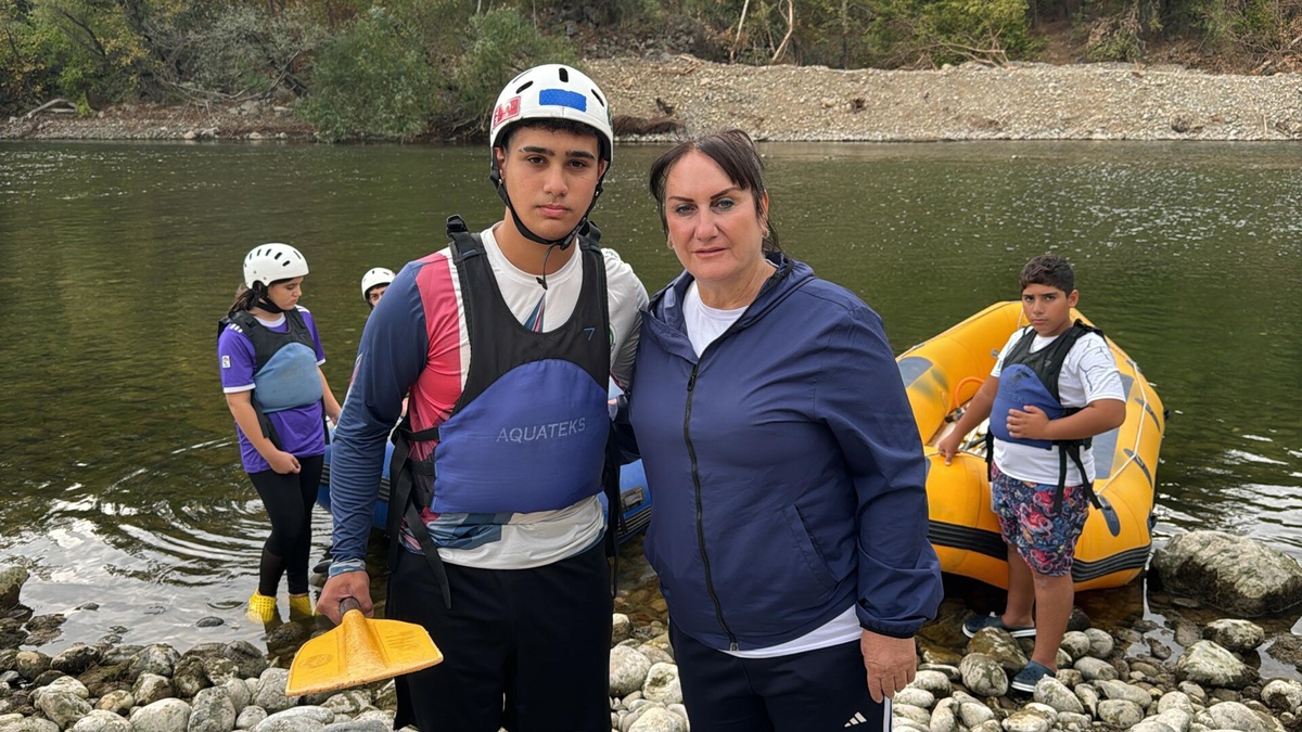 Enkazdan sağ çıktı, ağabeyini kaybetti: 16 yaşındaki Emir Gönenç raftingde 10 Türkiye birinciliğine ulaştı