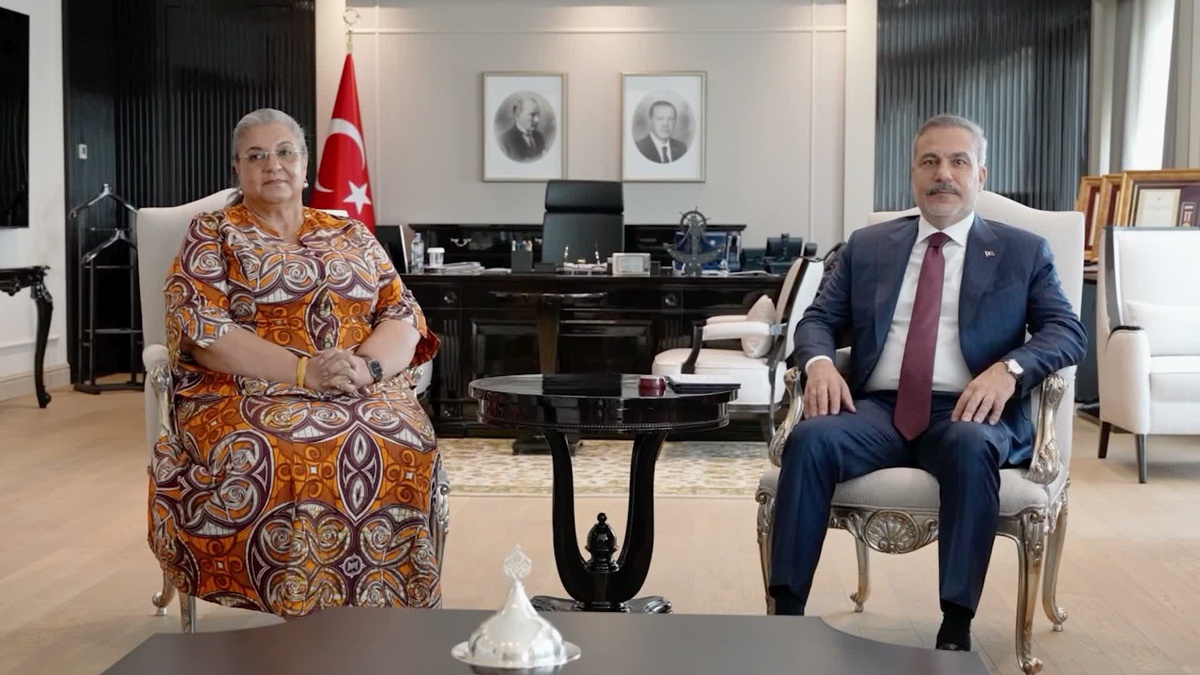 Dışişleri Bakanı Hakan Fidan, UNSMIL Başkanı Tetteh ile Bakanlık\'ta görüştü