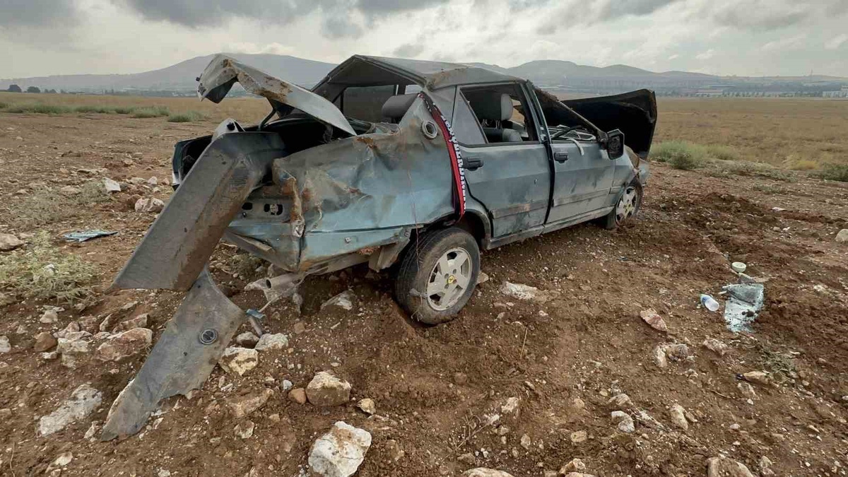 Elazığ-Baskil karayolunda takla atan Tofaş\'ta 1 kişi hayatını kaybetti