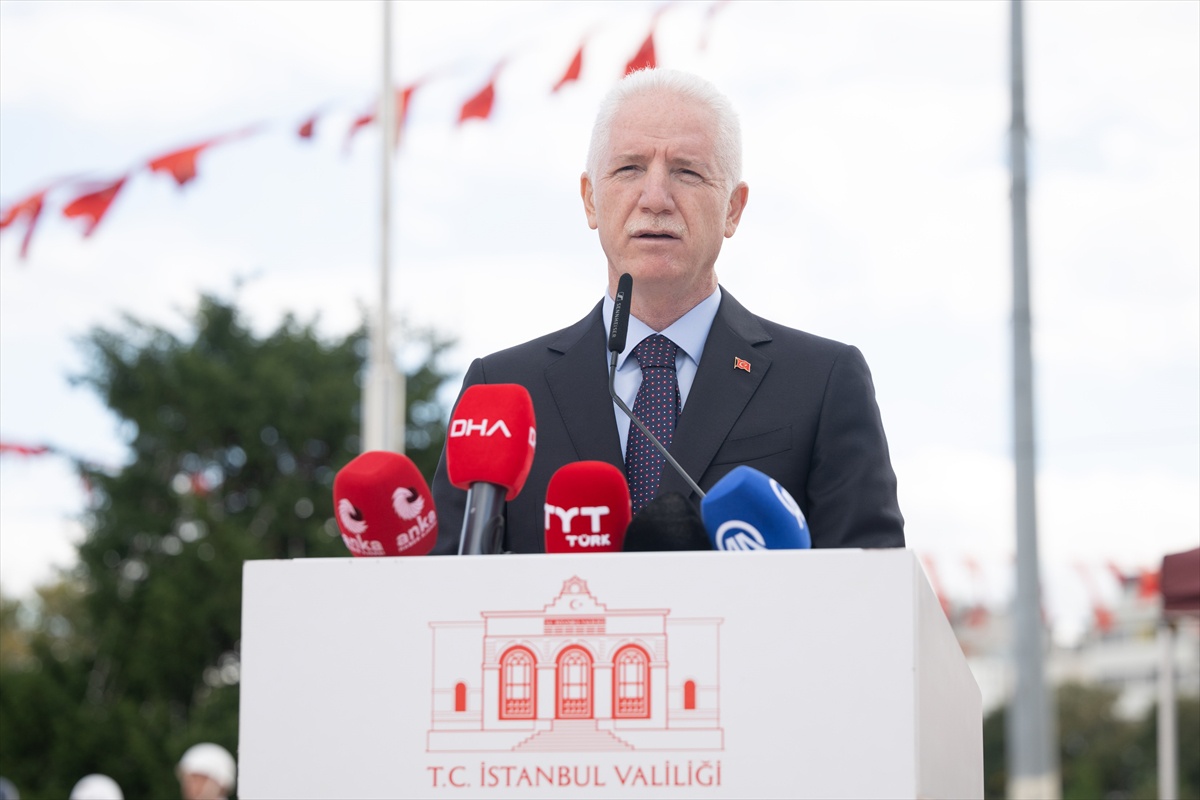 İstanbul\'un işgalden kurtuluşunun 103. yıl dönümü Taksim\'de törenle kutlandı