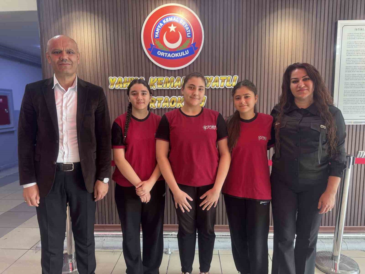 Kayseri Melikgazi\'de 90 ortaokul öğrencisi Arakan\'a su kuyusu açtırdı