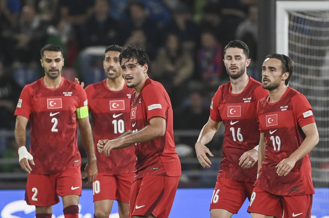 Kendi memleketinden Montella'ya kötü haber: Başı dertte