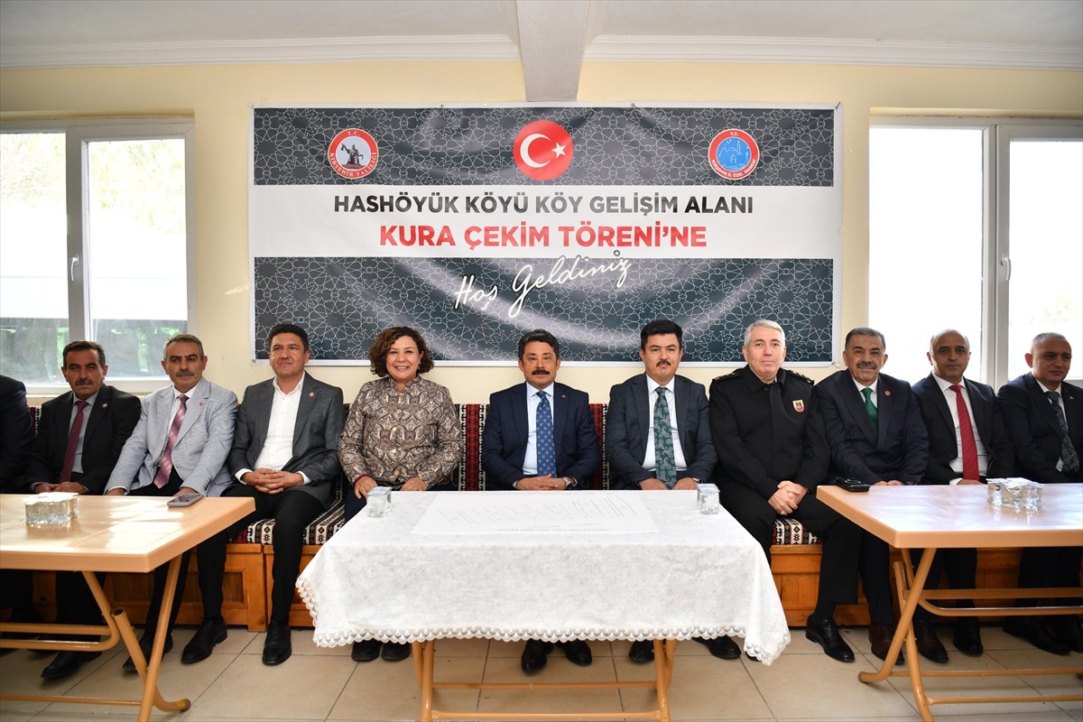 Kırşehir Hashöyük\'te 46 tapu için kura çekildi, hak sahipleri belirlendi