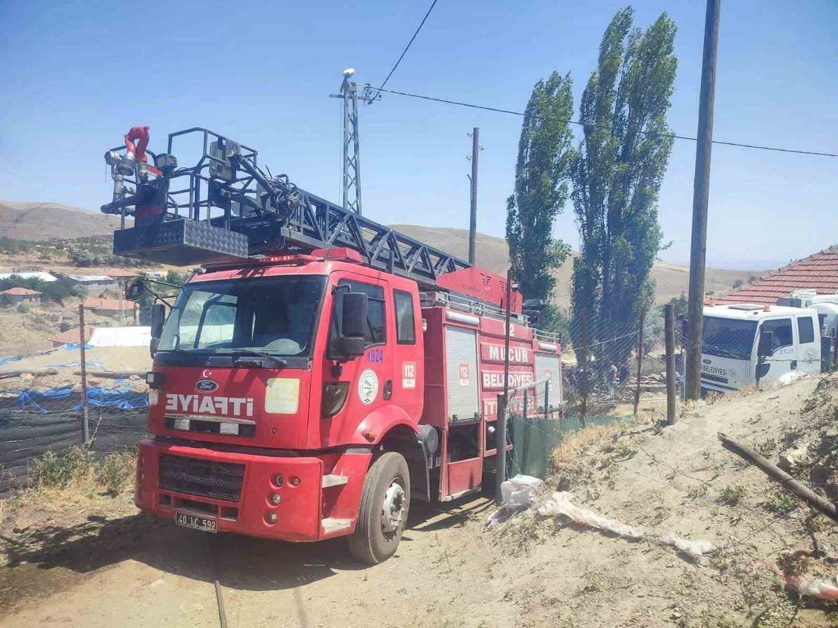 Kırşehir Mucur\'da yalnız yaşayan 75 yaşındaki kadın evdeki yangında öldü