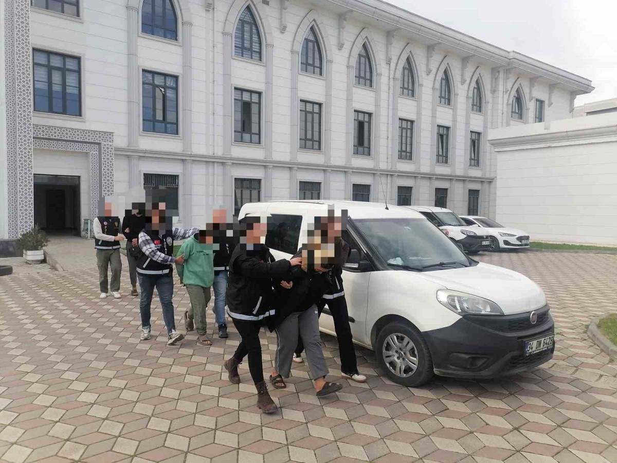 Kartepe çamaşırhane davasında savcı Mehdi B.\'ye müebbet, iki sanık için beraat istedi