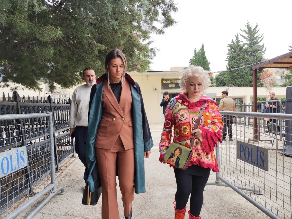 Mardin mahkemesi, Melek Karahan\'a FETÖ paylaşımından 1 yıl 3 ay hapis verdi