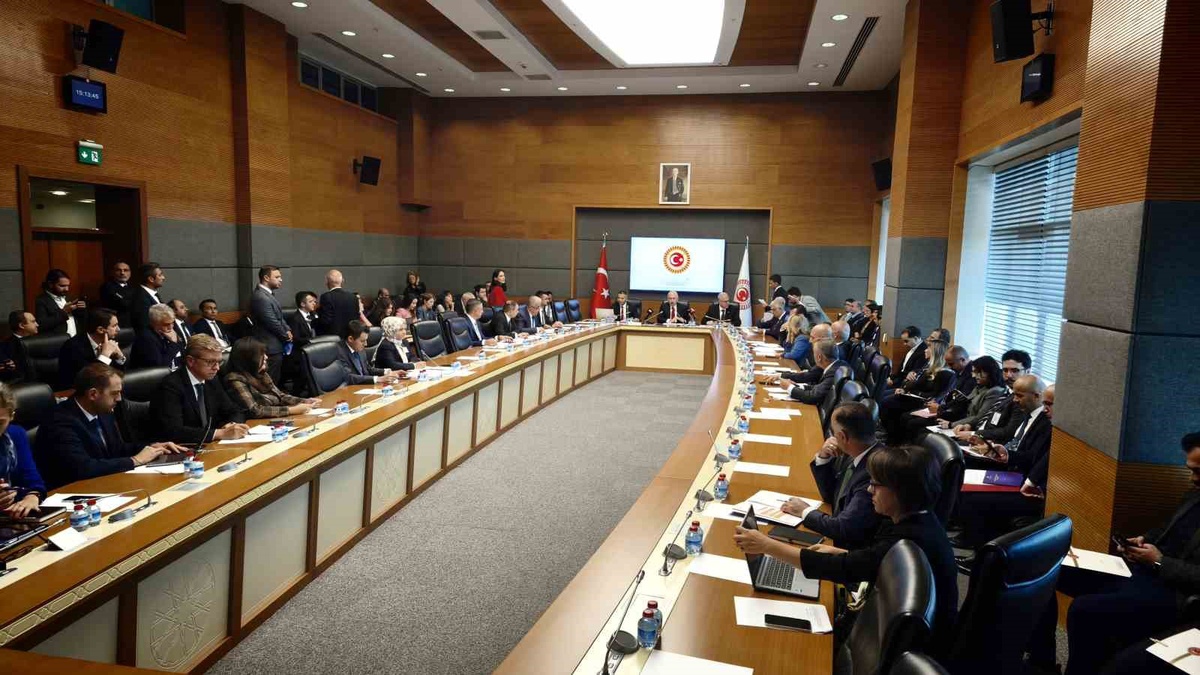 TBMM komisyonunda yabancı dijital konaklama platformları teklifi görüşüldü