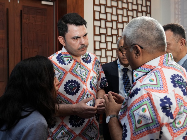 Bakan Kurum, Fiji'de Pre-COP'ta mevkidaşı Yadav ile COP31 gündemini görüştü