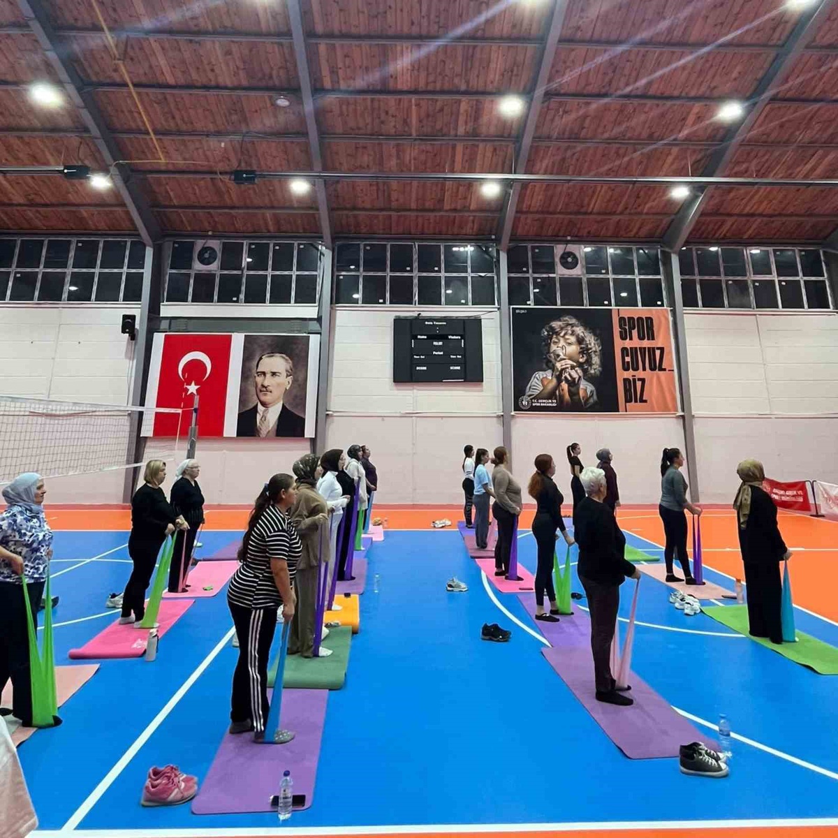 Eskişehir Sivrihisar\'da kadınlara yönelik pilates kursu 57 kadınla başladı