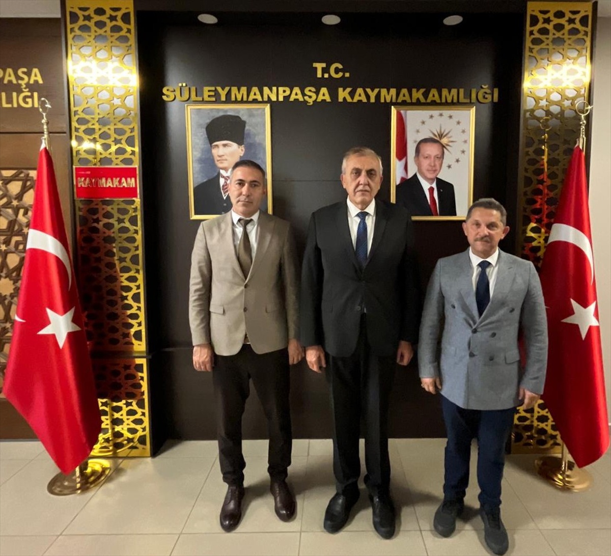 Süleymanpaşa Belediye Başkanı Nallar, Çiftlikönü\'ndeki yeni hizmet binasını inceledi