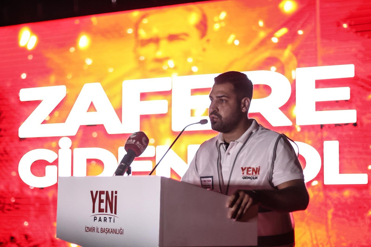YENİ Parti İzmir Gençlik Kolları Başkanı Tekün, Tugay\'a ihanet suçlaması yöneltti