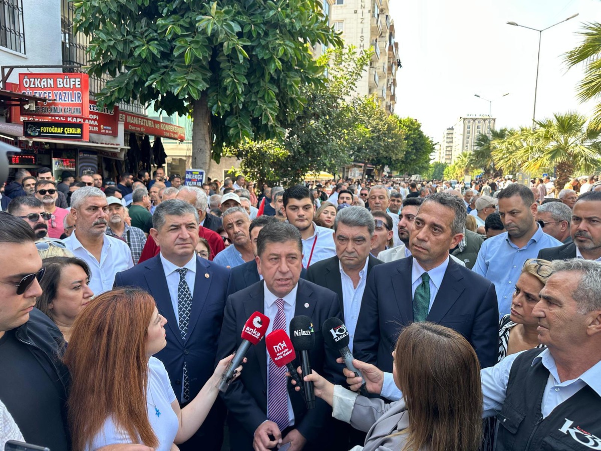 YENİ Partili Tüzün, Seçer ve ilçe belediye başkanlarının tutuklanmasını eleştirdi