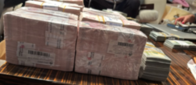 İşte Esenyurt Belediye Başkan Yardımcısı'nın evinden çıkan paralar