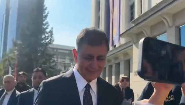 AK Parti rozeti takacak Cemil Tugay'dan ilk sözler: İzmir'i güzel şeyler bekliyor