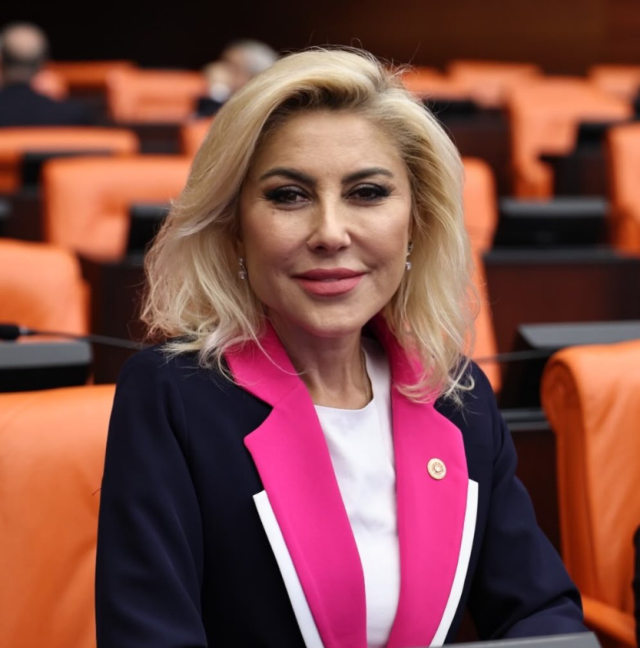 AK Parti İzmir Milletvekili Şebnem Bursalı Aksoy'dan haberler.com'a özel Cemil Tugay açıklaması