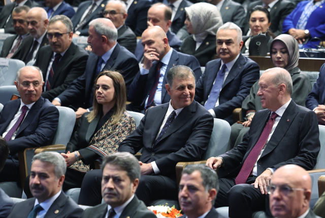 AK Parti'de tarihi gün! Cumhurbaşkanı Erdoğan'ın sözleri tezahüratla kesildi: İzmir bugün bir başka